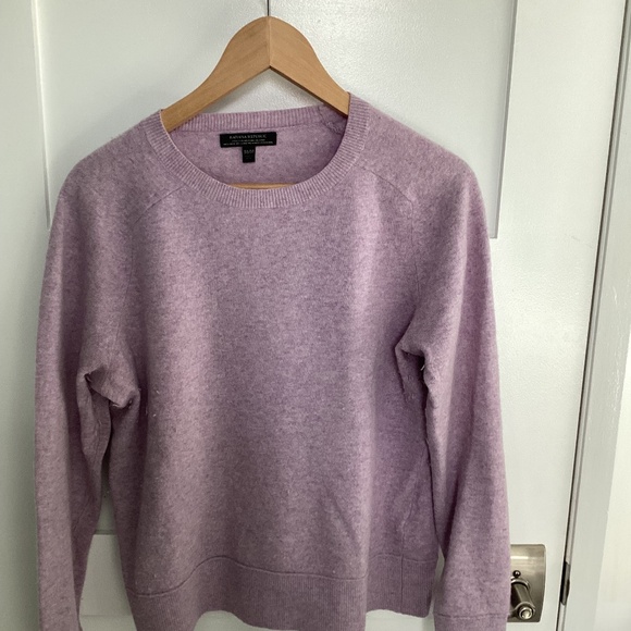 Banana Republic Sweaters - Banana Republic Crew-Neck Merino Wool Sweater, Size M